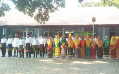 Civitas Akademik SMAS Muhammadiyah Katingan Tengah Melaksanakan Upacara Peringatan Hari Sumpah Pemuda